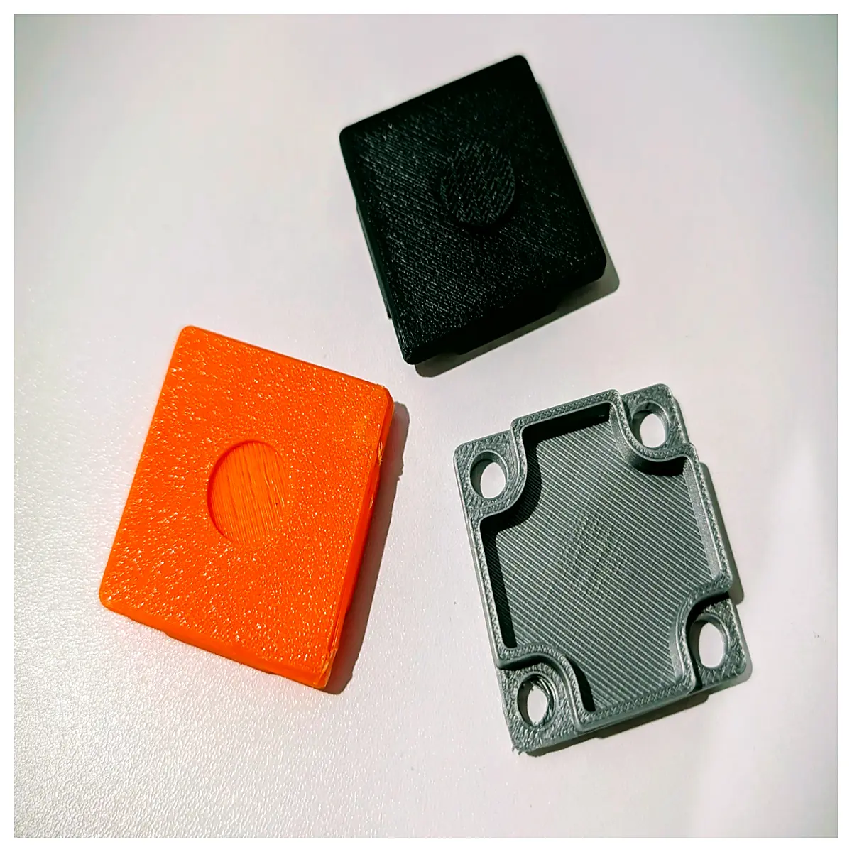 gridfinity compatible magnetic base plate feet rubber bumpers anti slip desk organizer mod accessories