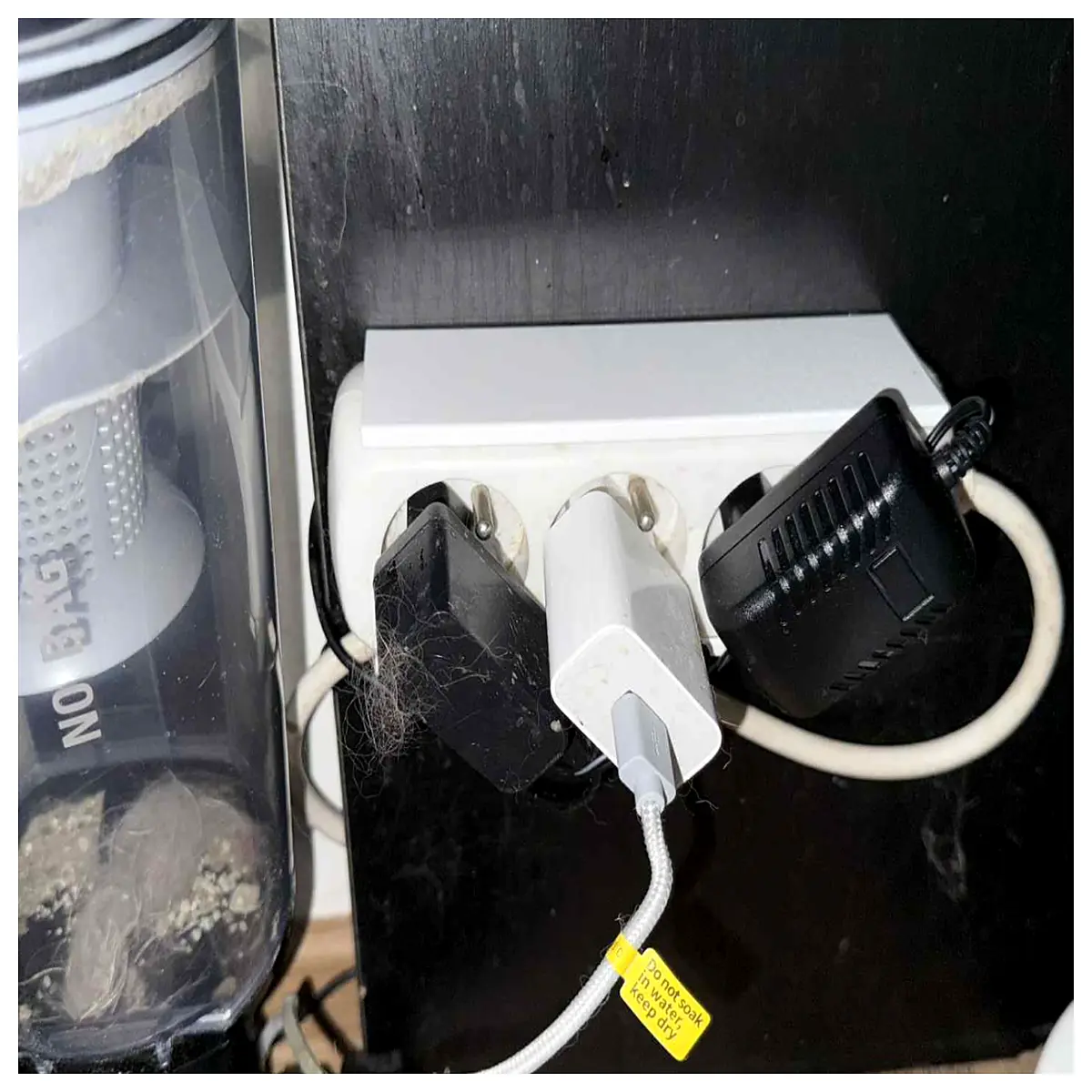 41x53mm power strip mount holder bracket wall adhesive cable organizer for router switch adapter