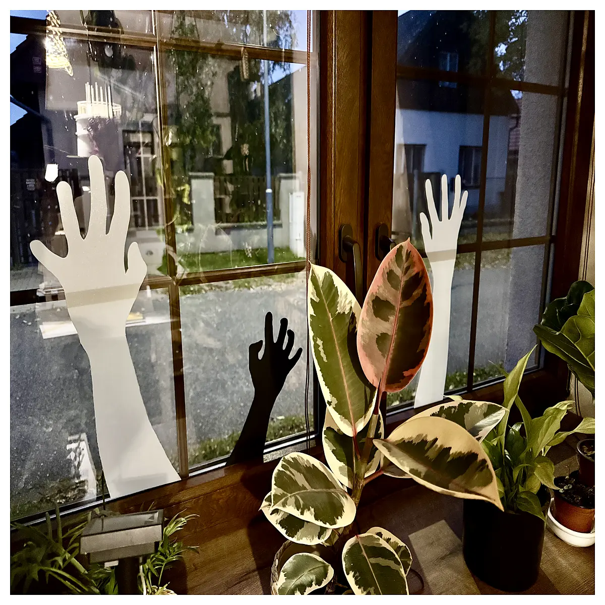 halloween window clings spooky ghost hand decal no glass decoration party supplies