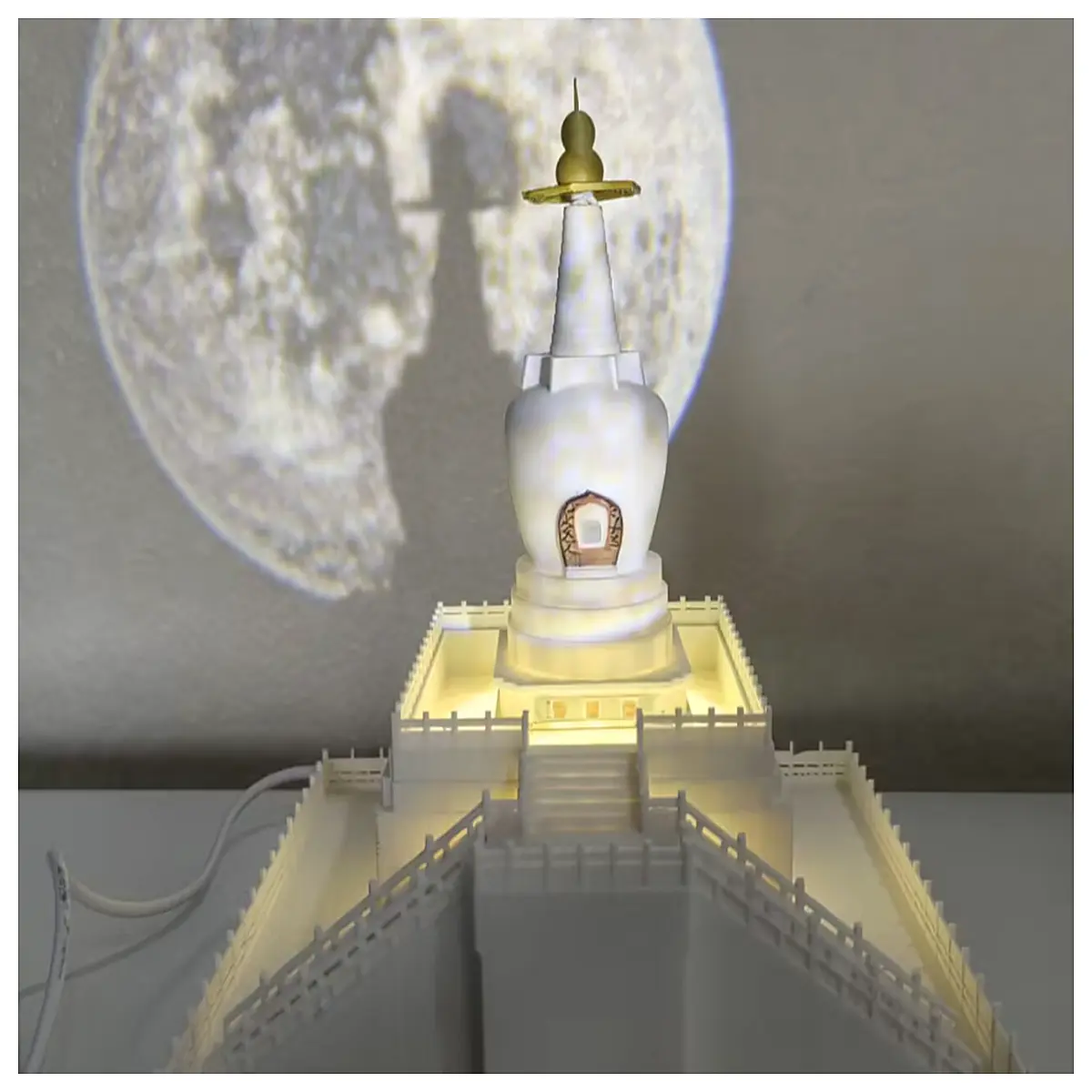 yangzhou slender west lake white pagoda tickets guided tour history architecture travel guide