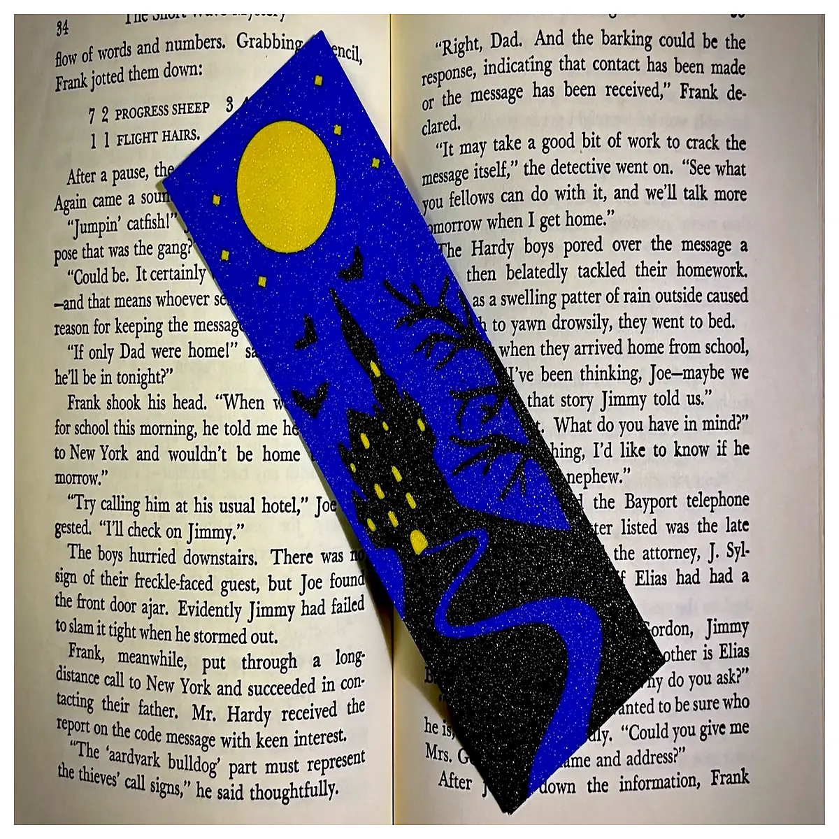 gothic vampire castle bookmark for readers metal fantasy book marker gift spooky haunted house reading accessory