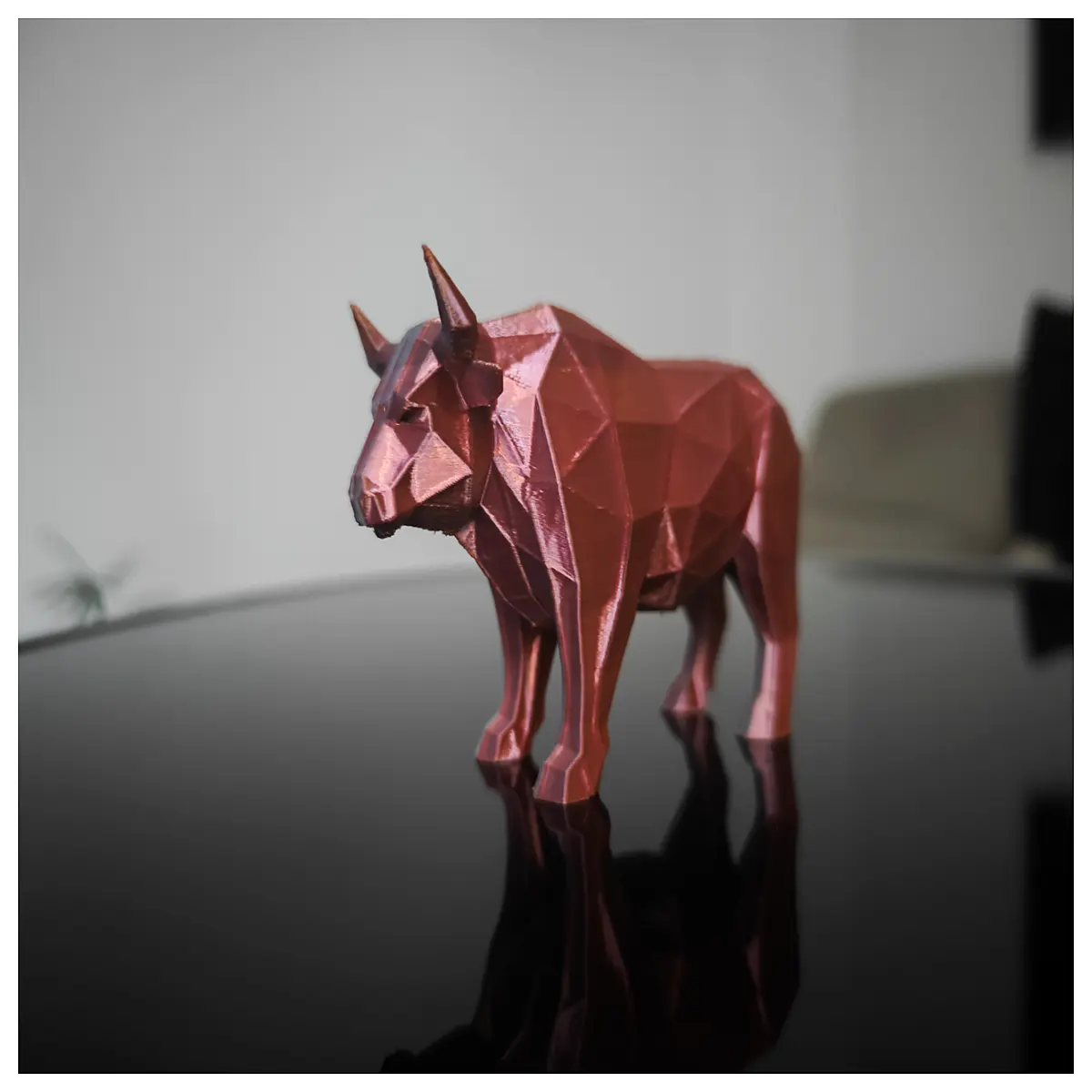 shiny bull statue gold finish home decor modern animal sculpture office desk ornament men
