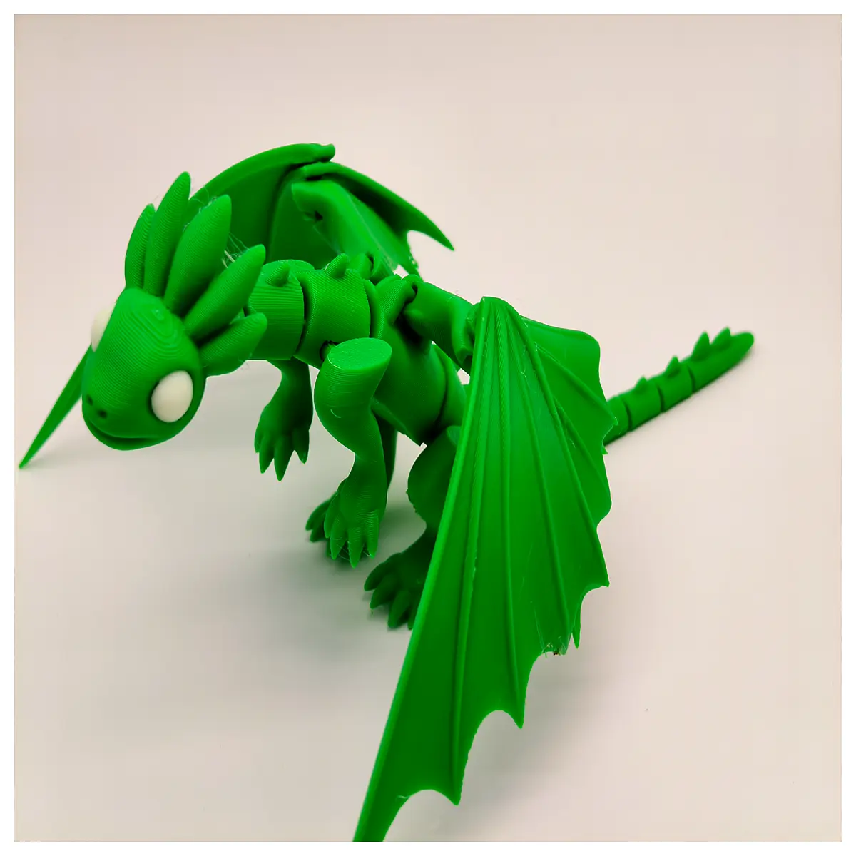 green dragon figurine no support invisible for collectible