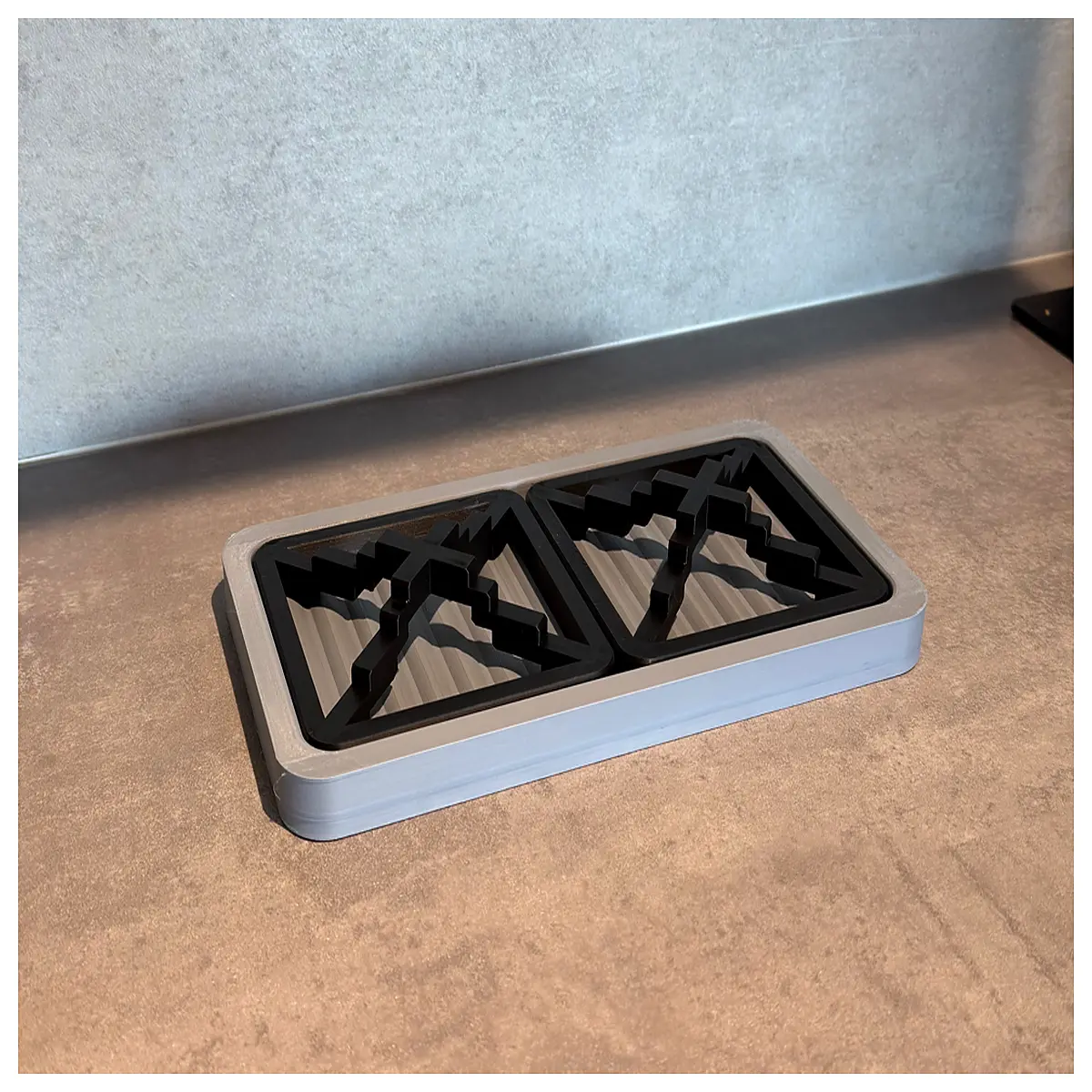 drip tray for shaker bottles gym water bottle holder non slip mat kitchen counter drainage pad