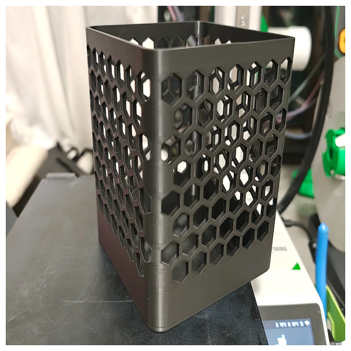 honeycomb mesh desk organizer pen holder for office supplies storage