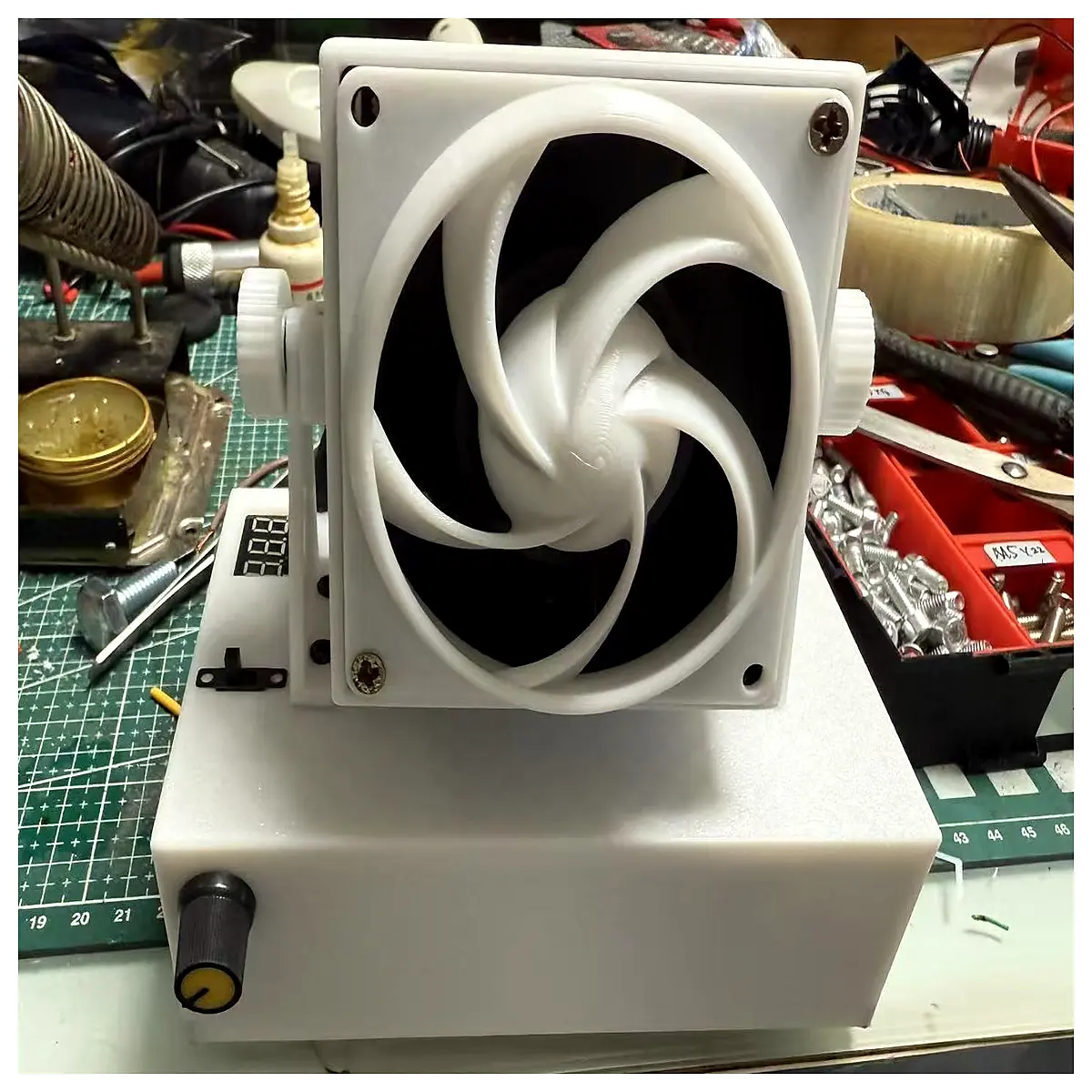 desktop industrial cooling high velocity air blower for office desk hot weather relief