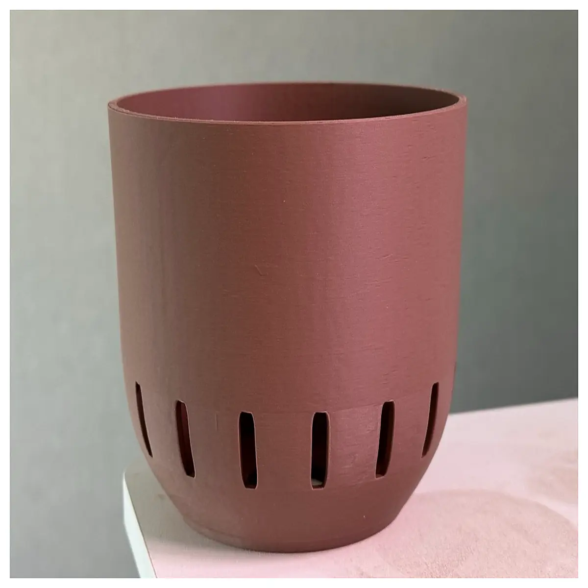 breathable plant pots with drainage holes for succulents air pruning root aeration ceramic plastic nursery containers