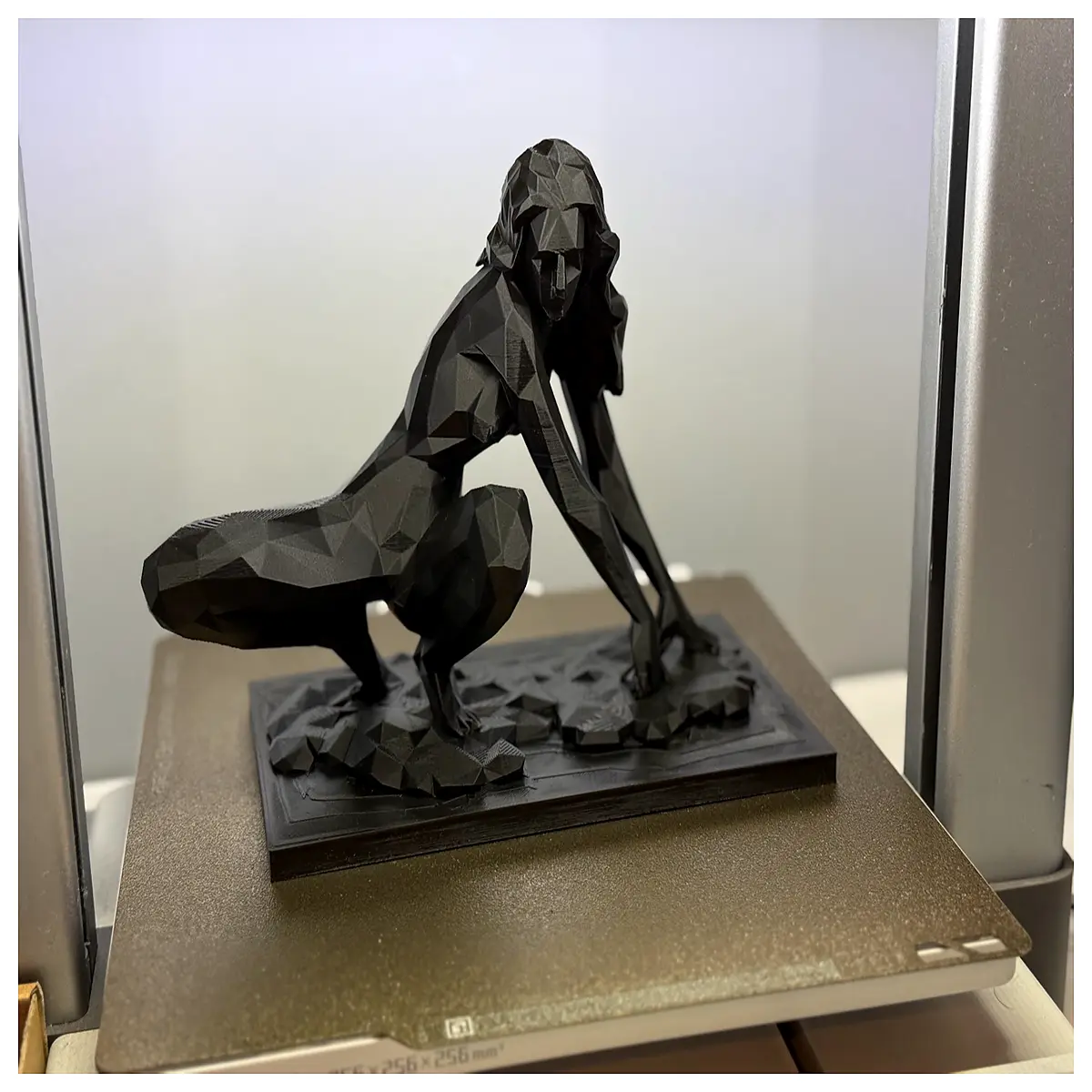low poly crouching woman statue abstract art decor modern minimalist sculpture for home office shelf