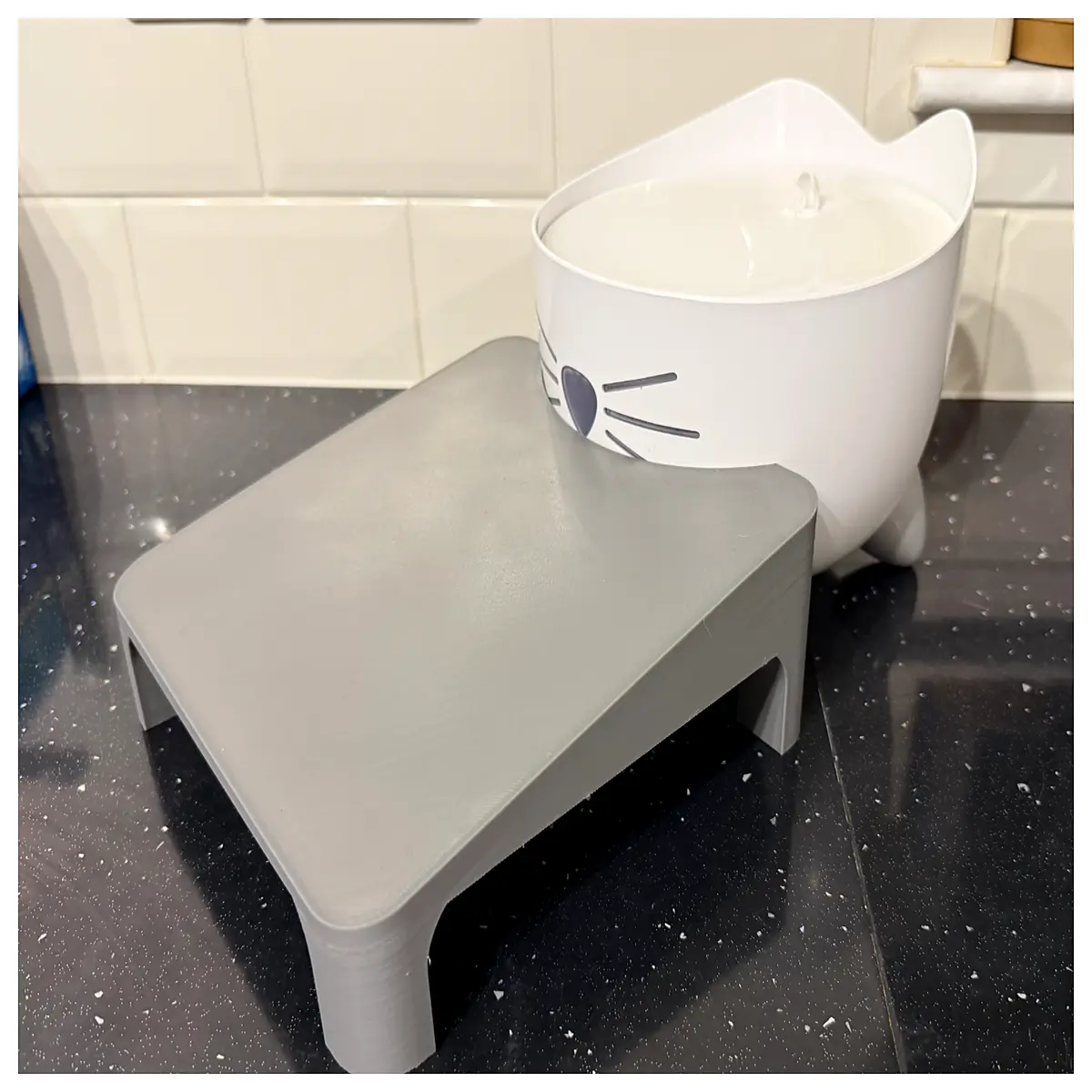 catit pixi pet fountain ramp for kittens low entry water dispenser slope platform easy access drinking station for senior cats