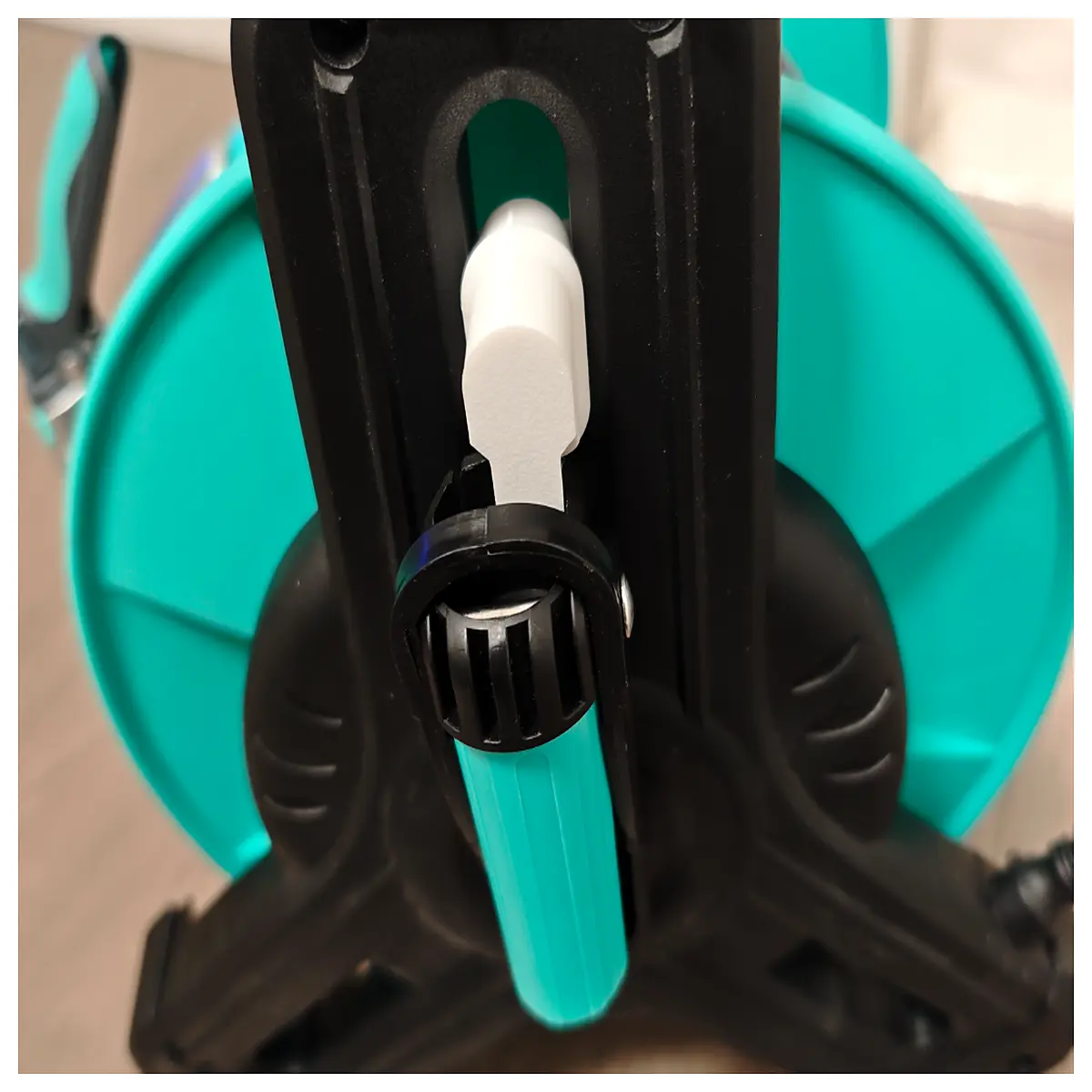 retractable hose reel handle stopper limit switch replacement parts auto rewind lock mechanism for garden water pipe organizer
