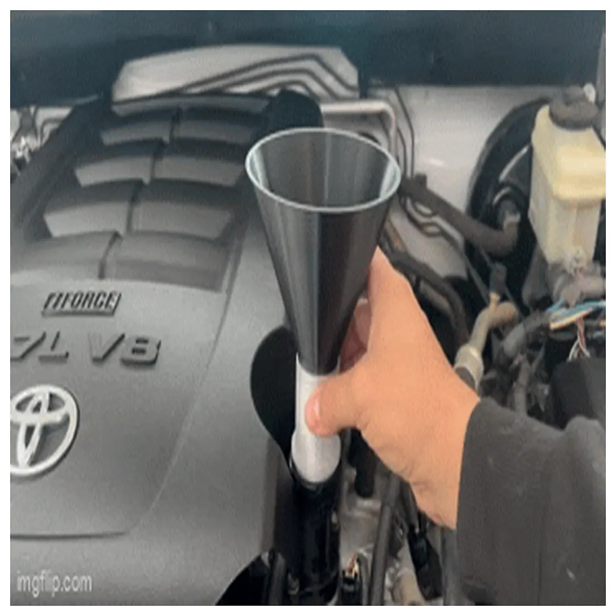 automotive oil funnel with hose for car maintenance anti spill gas pourer tool