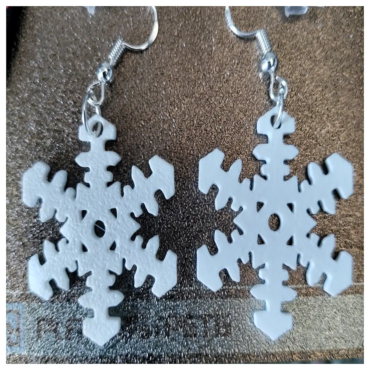dainty snowflake earrings for women winter holiday gift frosty crystal stud jewelry elegant silver flake drop earrings
