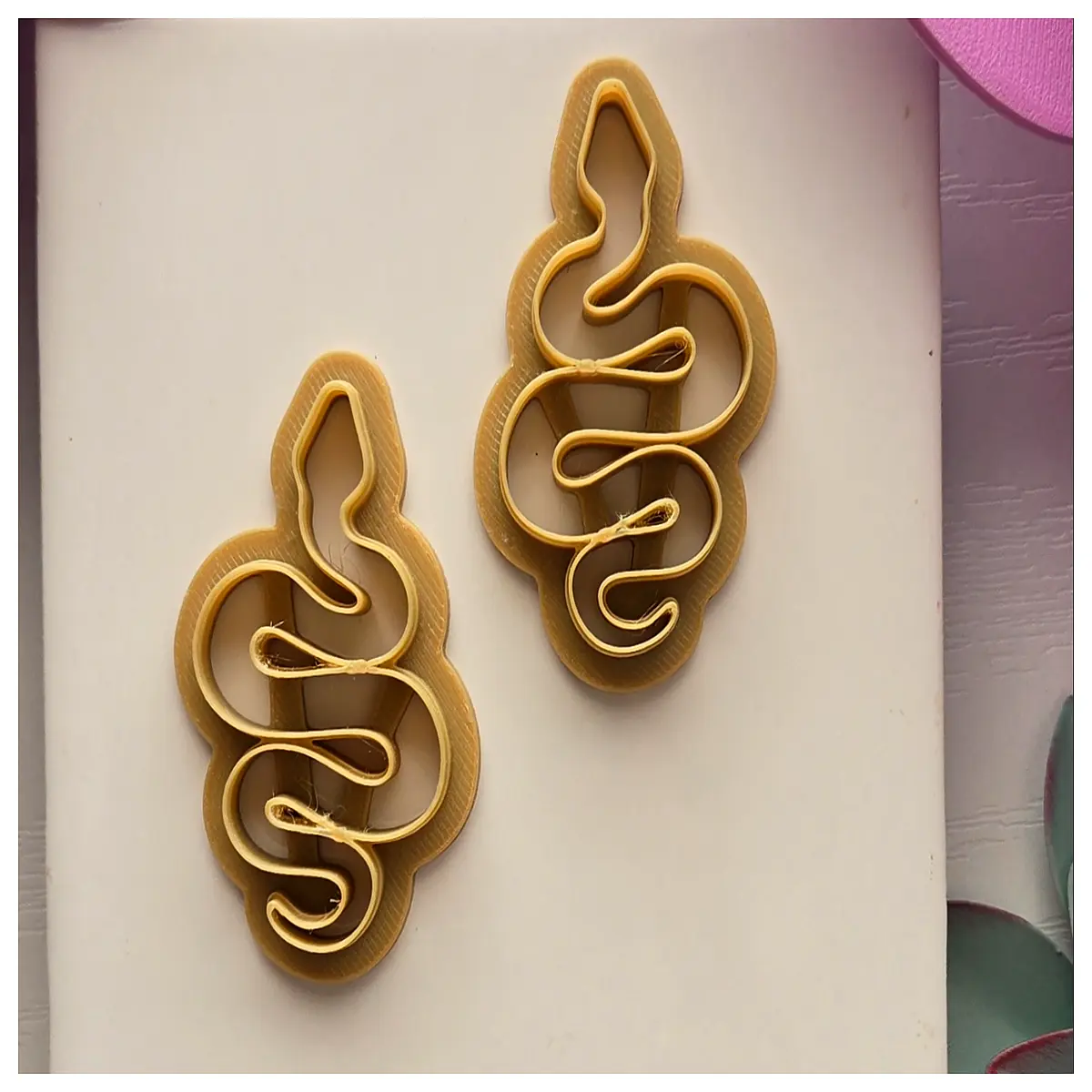 snake shaped polymer clay cutter for fondant sugarcraft cake decorating tools