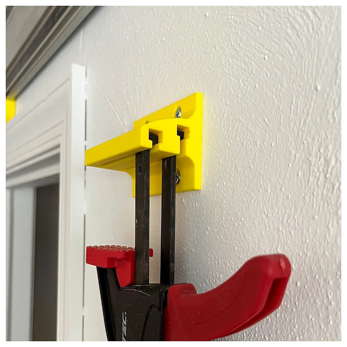track saw guide rail clamp holder jig for precise straight cuts and alignment