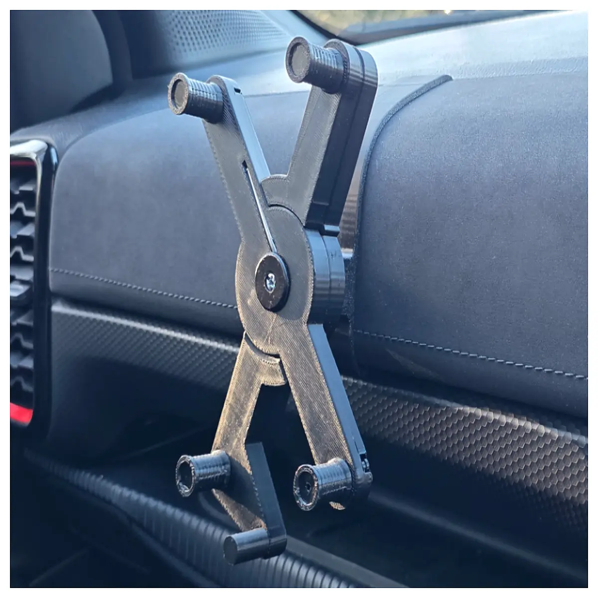 universal phone holder for car dashboard desk adjustable cradle grip non slip base