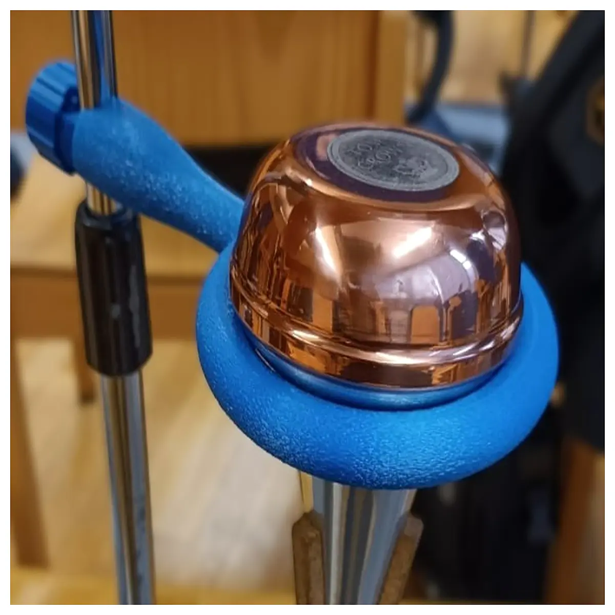 compact mute for trumpet trombone cornet brass instruments small space saving holder