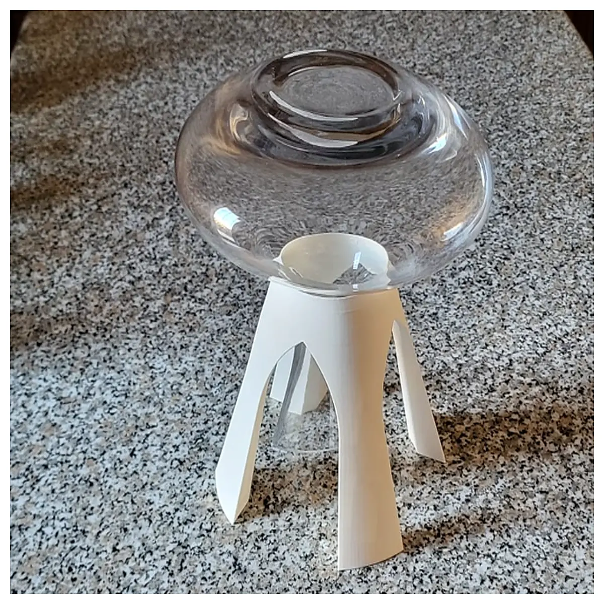 wine decanter drip tray holder for bar counter glass protector