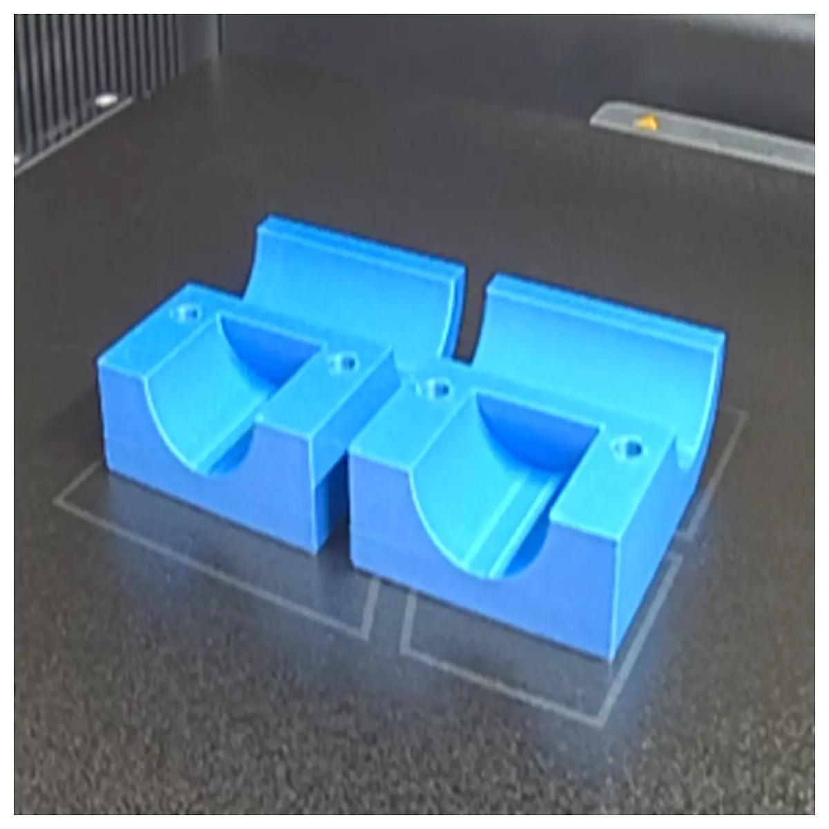parametric pipe cross bracket support system for hvac ducts and conduit routing