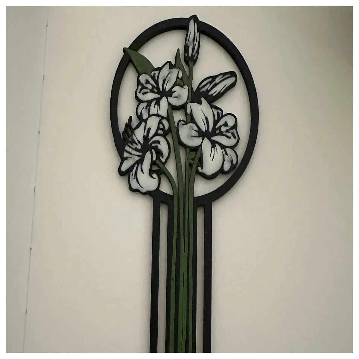 lily flower bookmark readers elegant floral page marker literary aesthetic stationery accessory