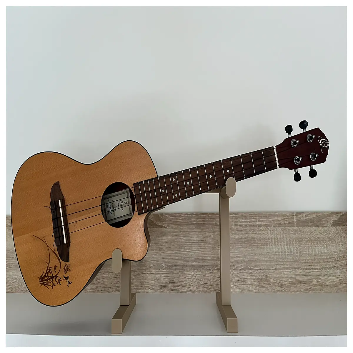 horizontal ukulele wall mount holder for home studio rack