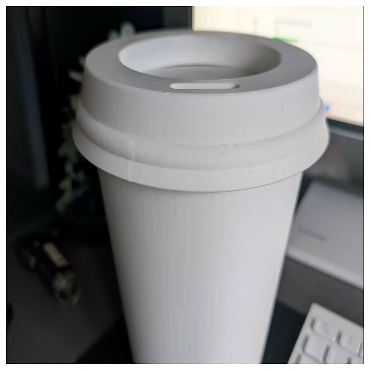 small desktop trash can for coffee cups and office desk waste recycling bin with lid