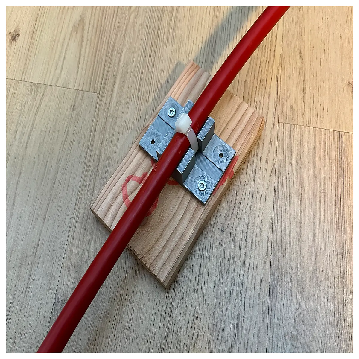 universal cable duct support bracket for lwl fiber optic conduit pipe mounting hardware