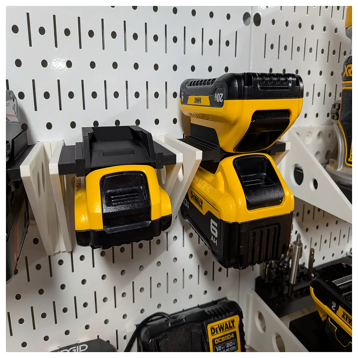 ddd wall charger station 20v max dual battery dock for power tools