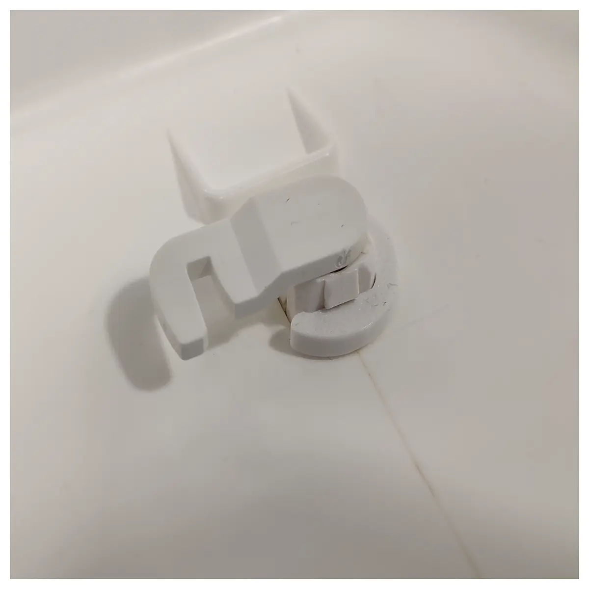 cws towel dispenser lock repair replacement parts fixing broken latch mechanism
