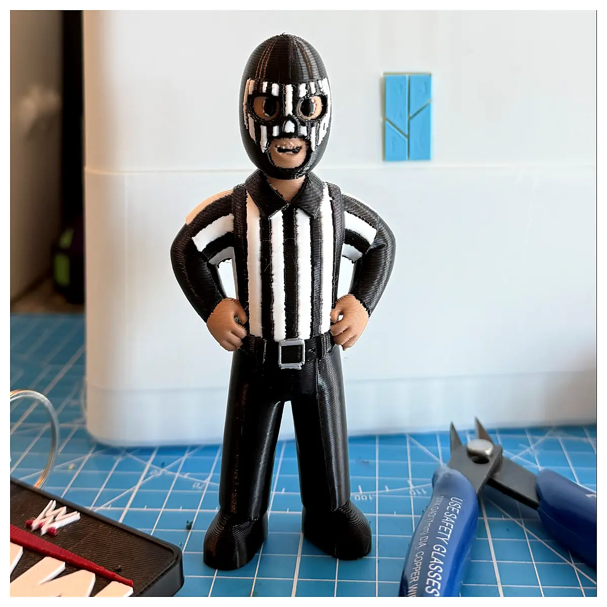 authentic luchador referee costume white striped shirt wrestling gear cosplay accessories