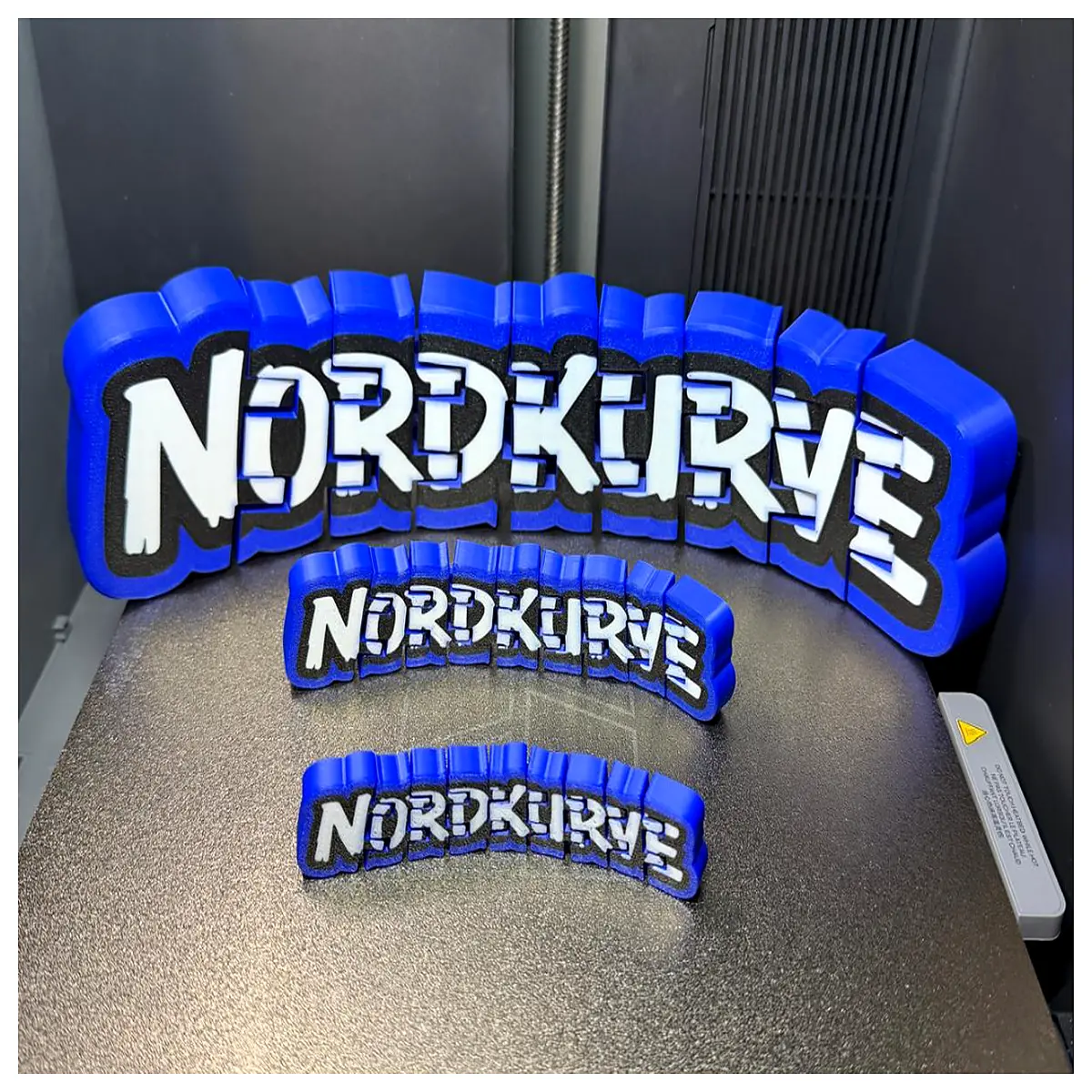 nordkurve schalke scarf merchandise gear winter warmth team colors
