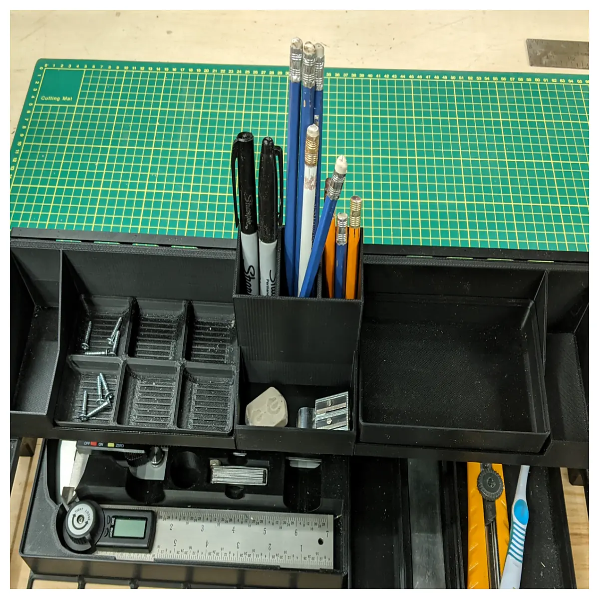 open grid pencil holder desk organizer mesh metal stationery cup storage for office supplies