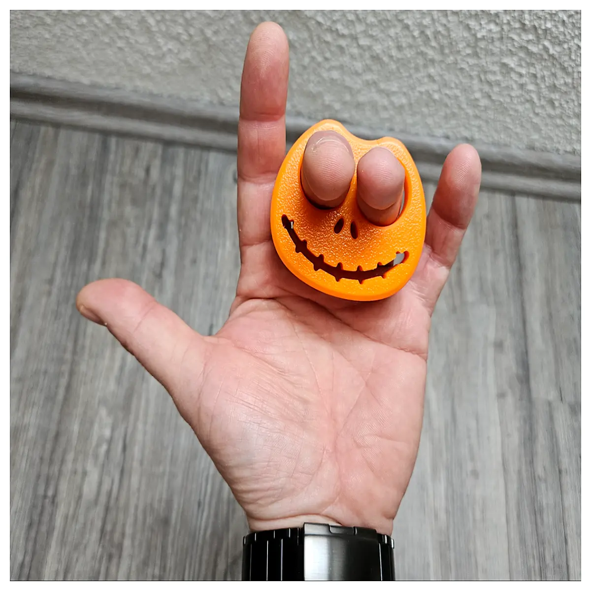shaped double finger knuckle duster self defense keychain grip tactical gear