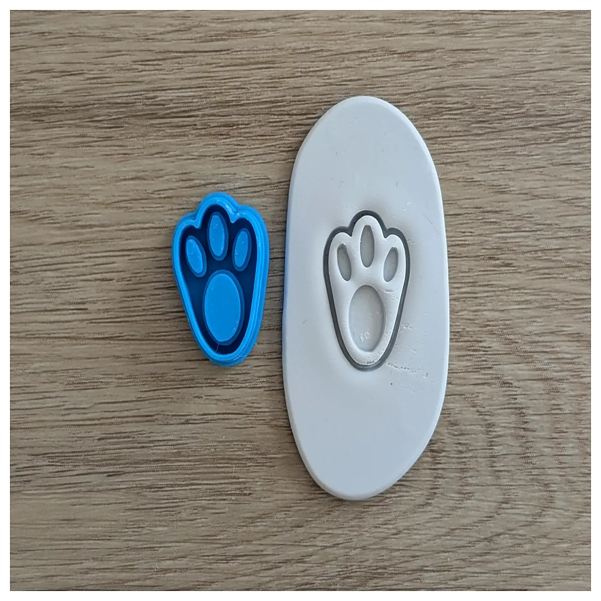 easter bunny paw print cookie cutter fondant clay stamping tool for cake decorating baking supplies