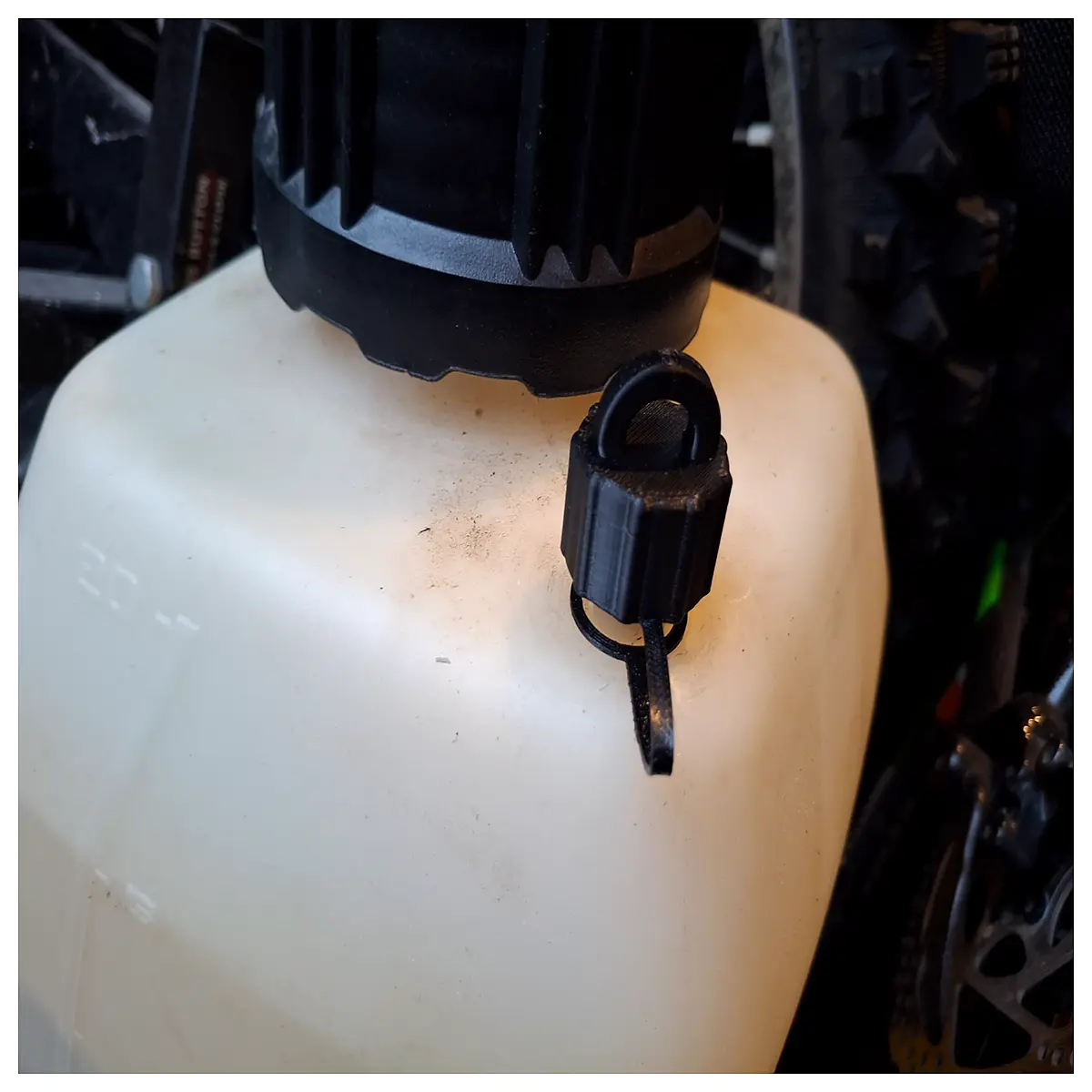 oil drum breather cap replacement vent plug gas tank pressure relief valve filler neck seal