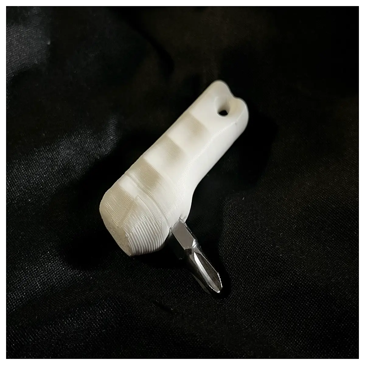 eco friendly ergonomic screwdriver handle replacement parts for power tools and manual drivers sustainable wood or grip
