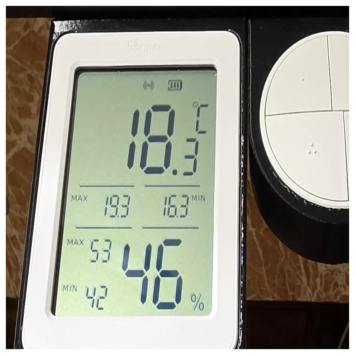 sonoff th16 printed holder mount for temperature humidity sensor desktop organizer