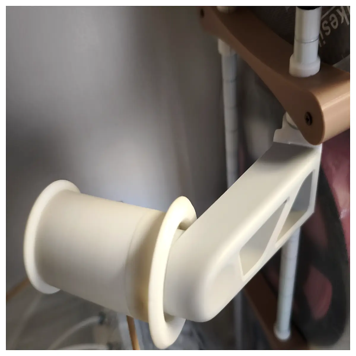 daiso spool holder connector adapter for sewing machine thread organizer