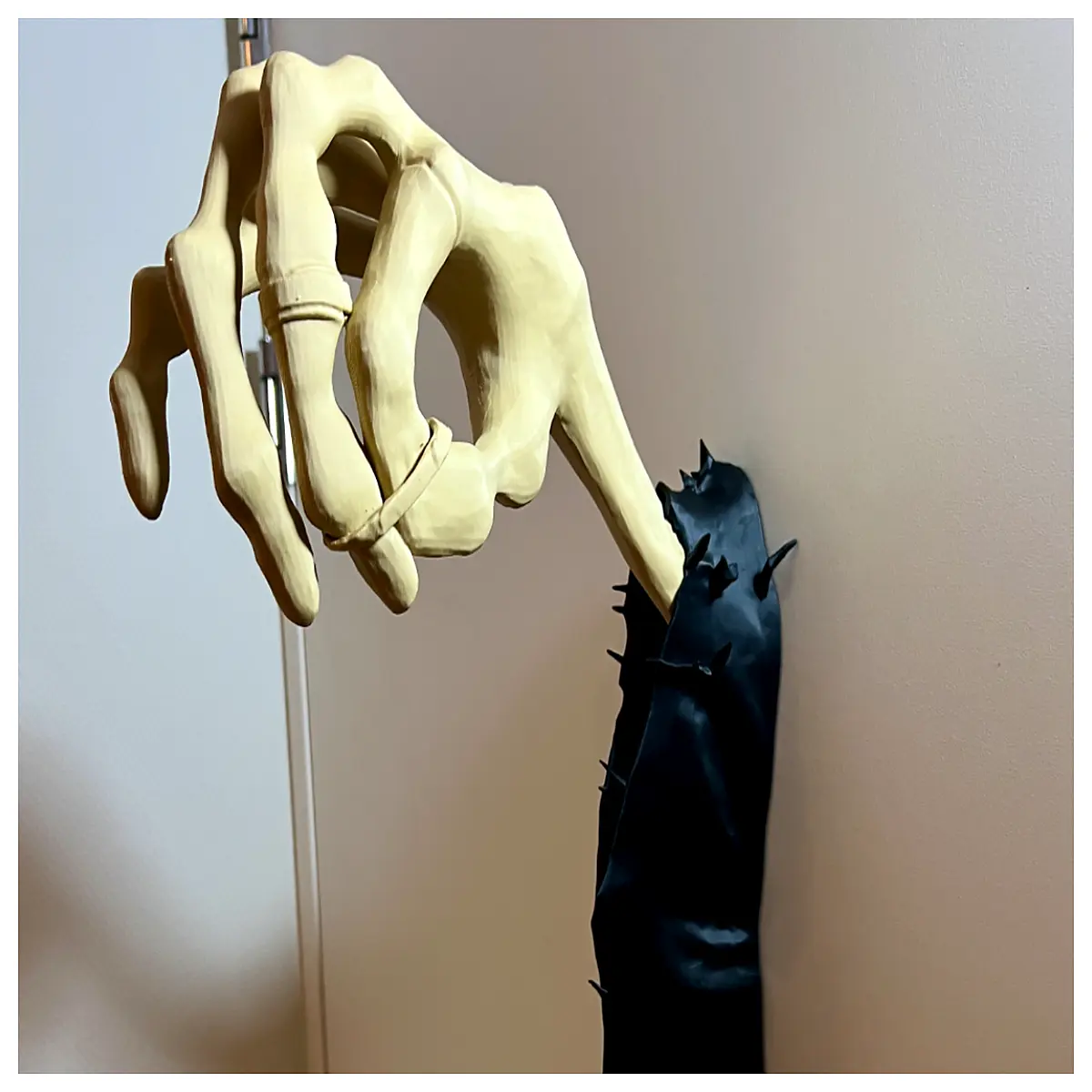 hanging ghost lantern bracket wall mount spooky halloween decoration support