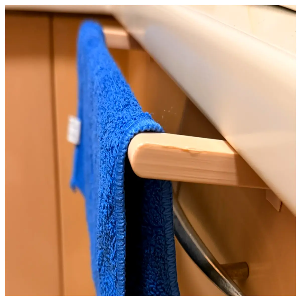 no drill kitchen cabinet door towel holder rack ventilated quick dry cloth hanger for bathroom sink space saving countertop organizer