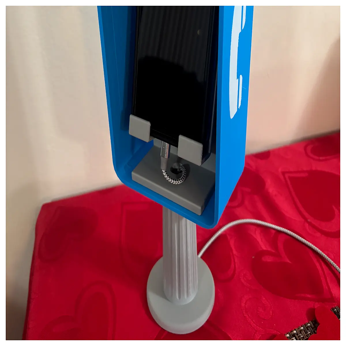 public phone charging station dock coin op telephone charger outdoor payphone battery holder