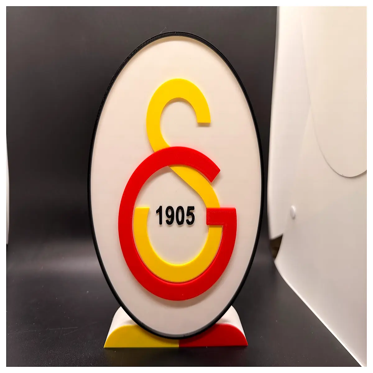 galatasaray sk standing acrylic desk trophy award plaque