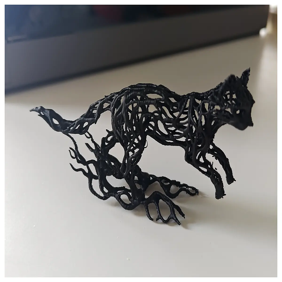 organic wireframe cat sculpture voronoi art modern minimalist desk decor geometric animal figurine contemporary home office styling