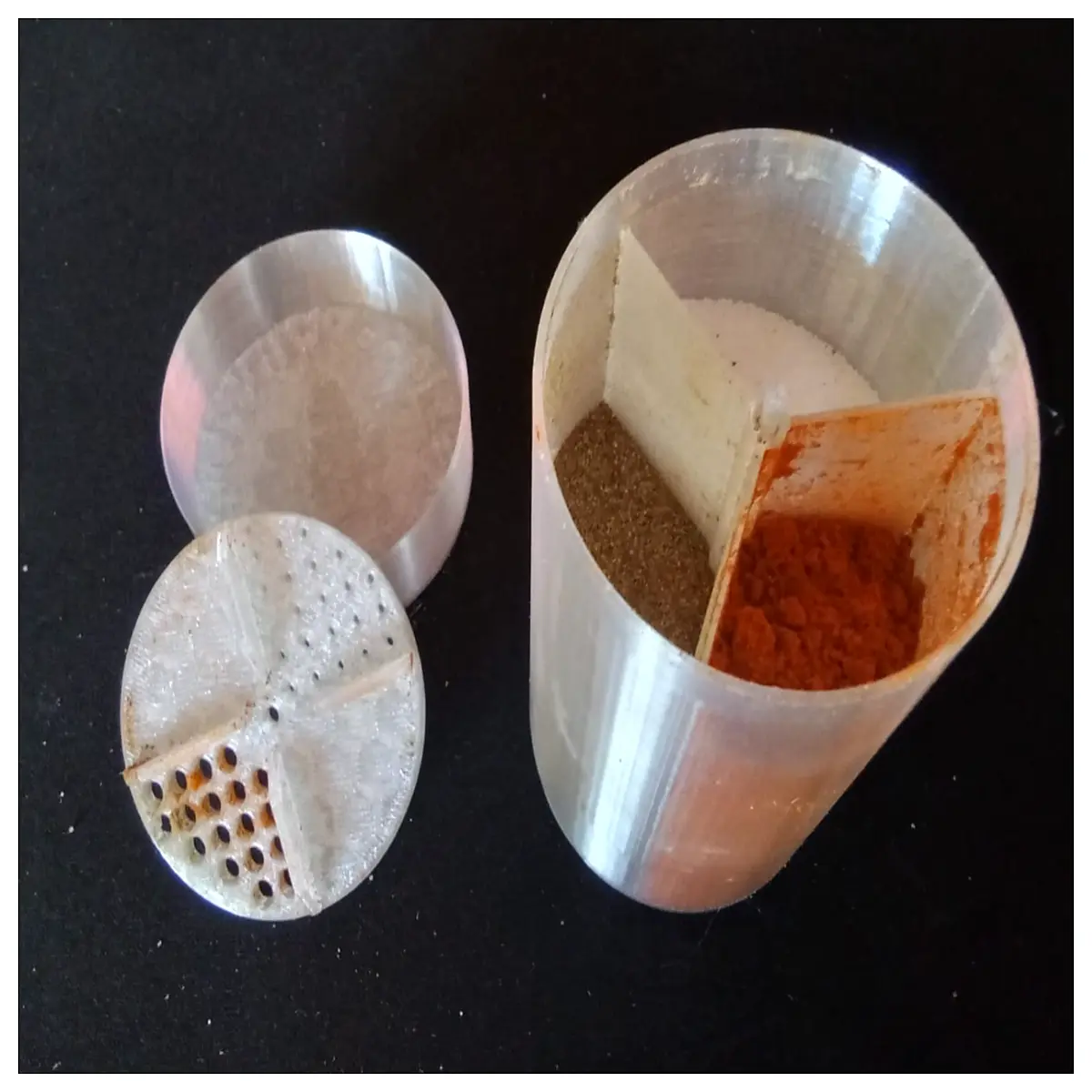 meat patty seasoning shaker for crispy fried cutlets