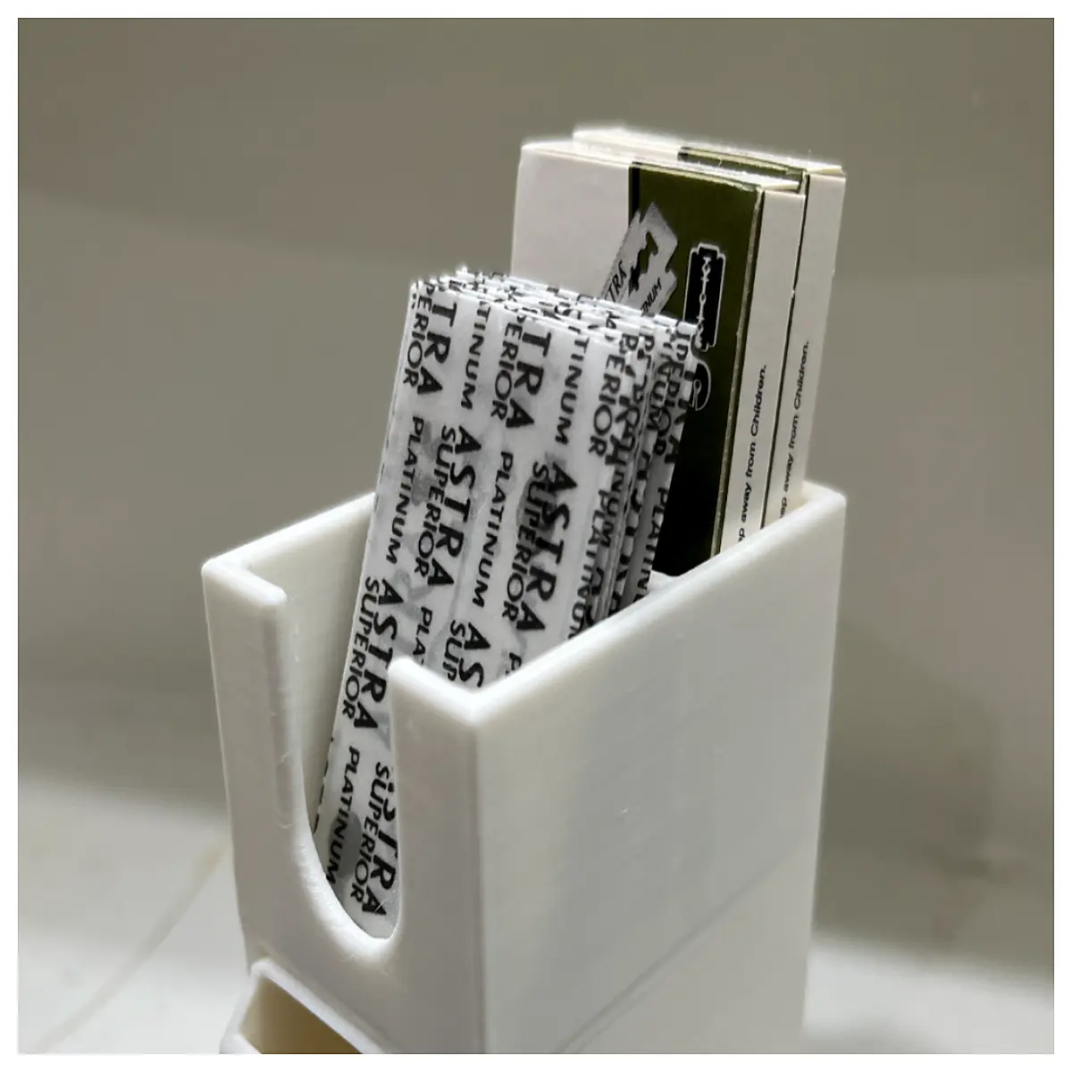 eco friendly blade disposal container safety box for shaving waste storage