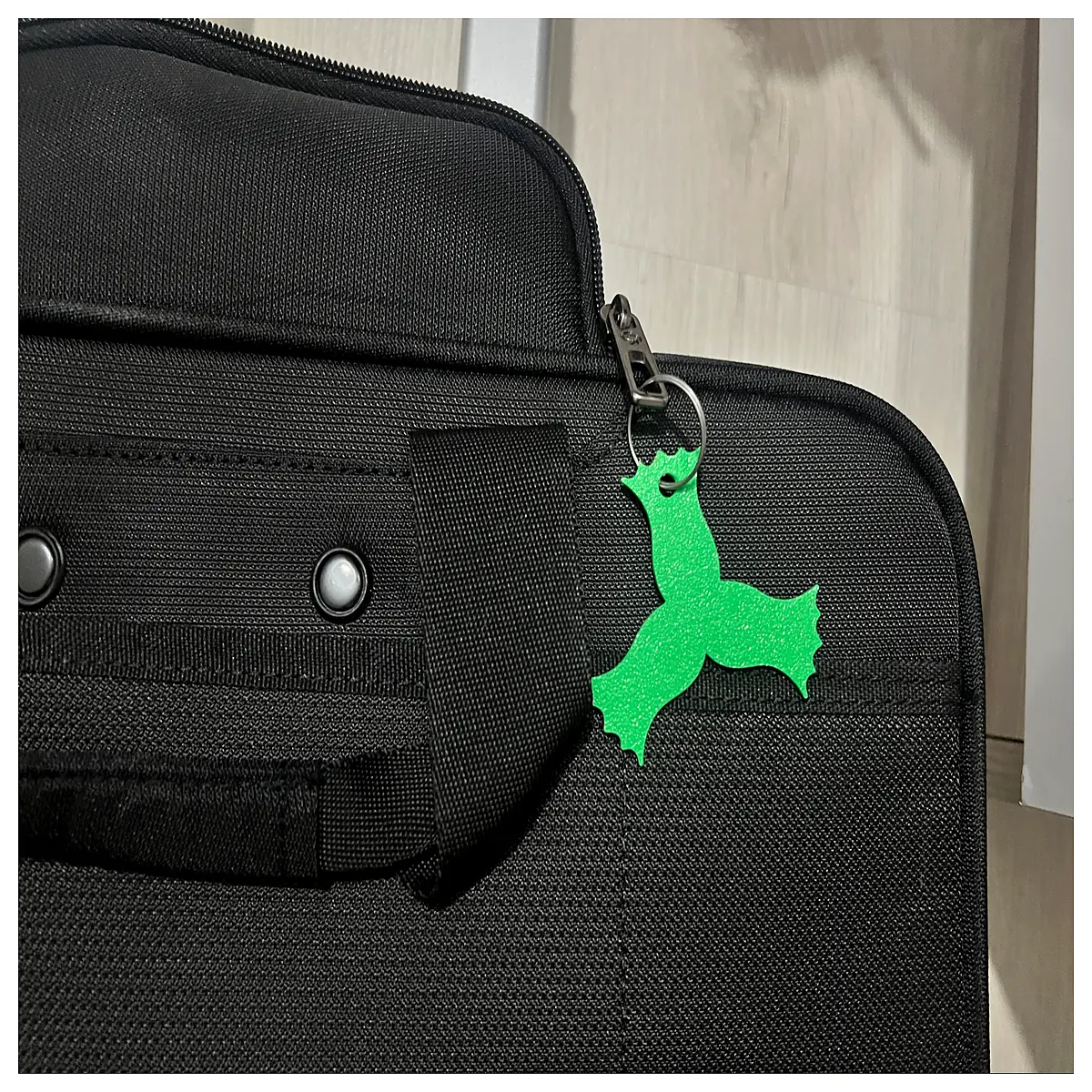 cute catana keychain for women men durable metal bag charm funny animal pendant car keys accessory