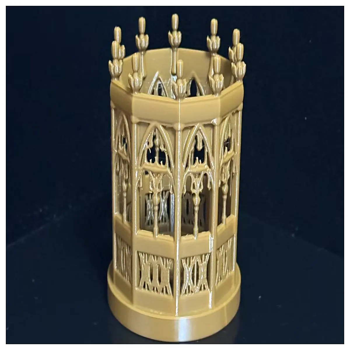 dnd dungeon master desk organizer pen holder fantasy rpg gaming accessories storage for dice maps and writing tools