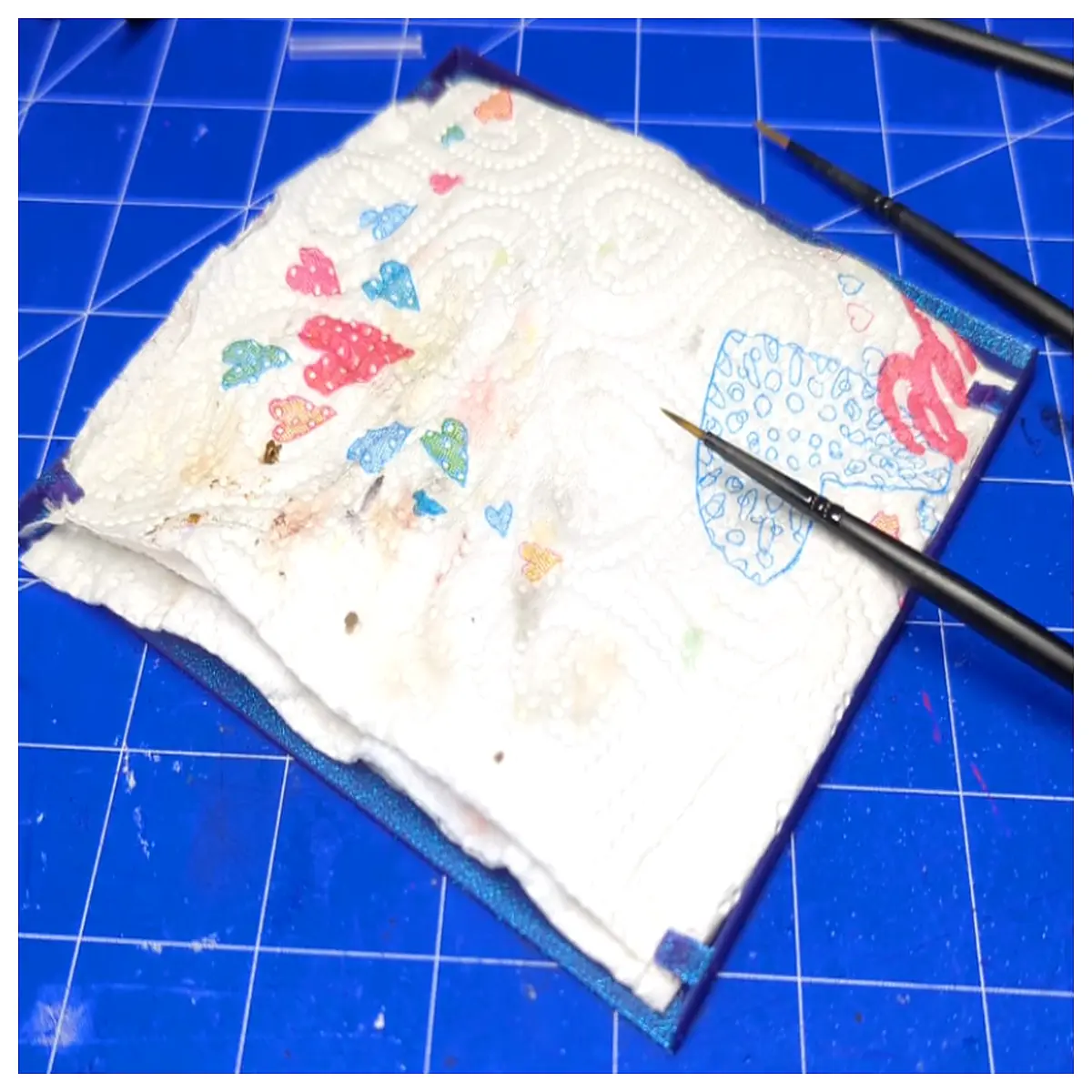foldable kitchen paper towel holder for paint brushes storage organizer