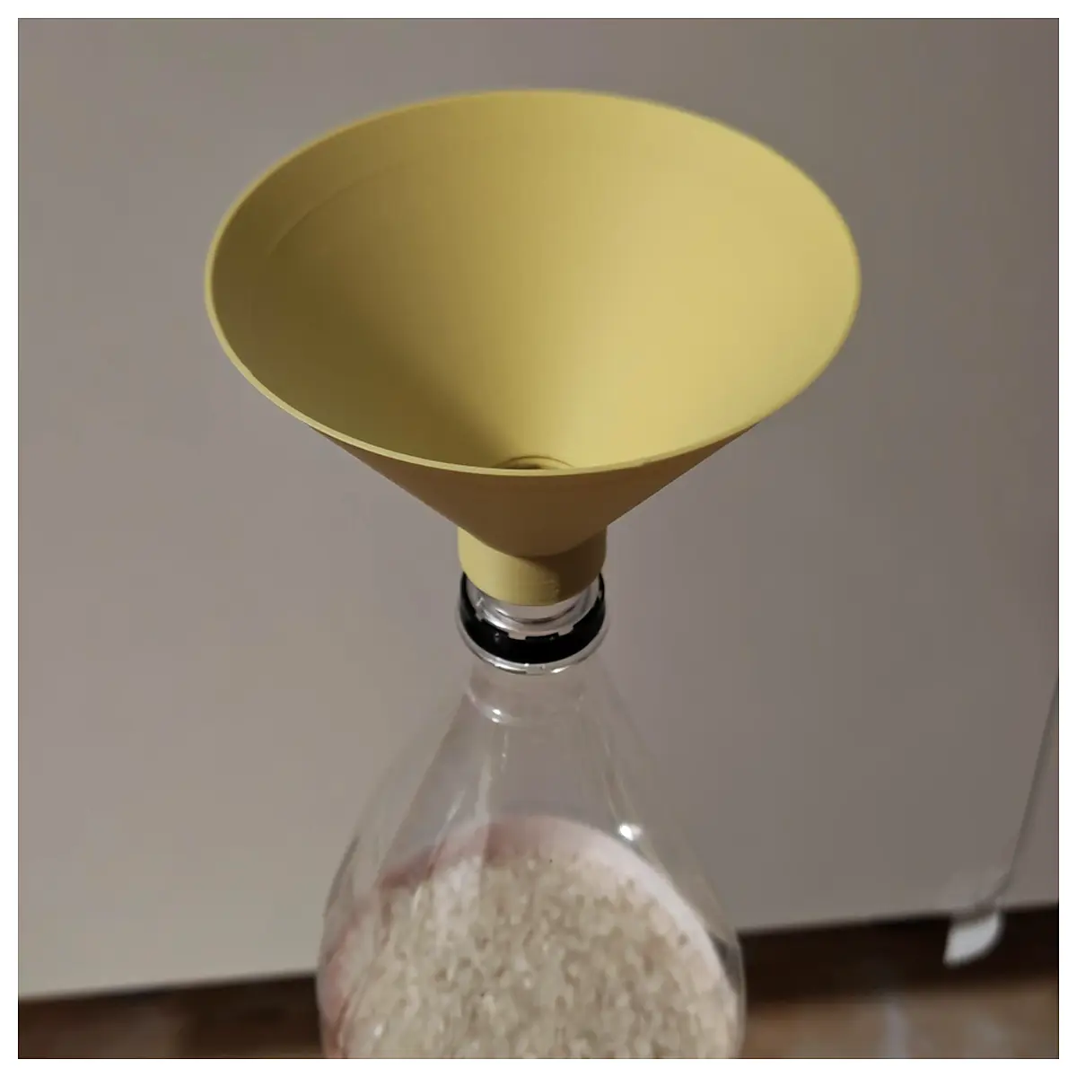 funnel for beverage bottles refill large mouth plastic funnel liquid transfer no spill