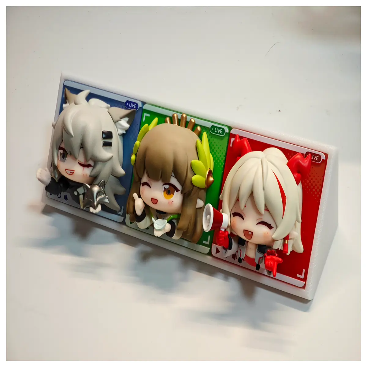arknights fridge magnet desk organizer anime character collectible accessory
