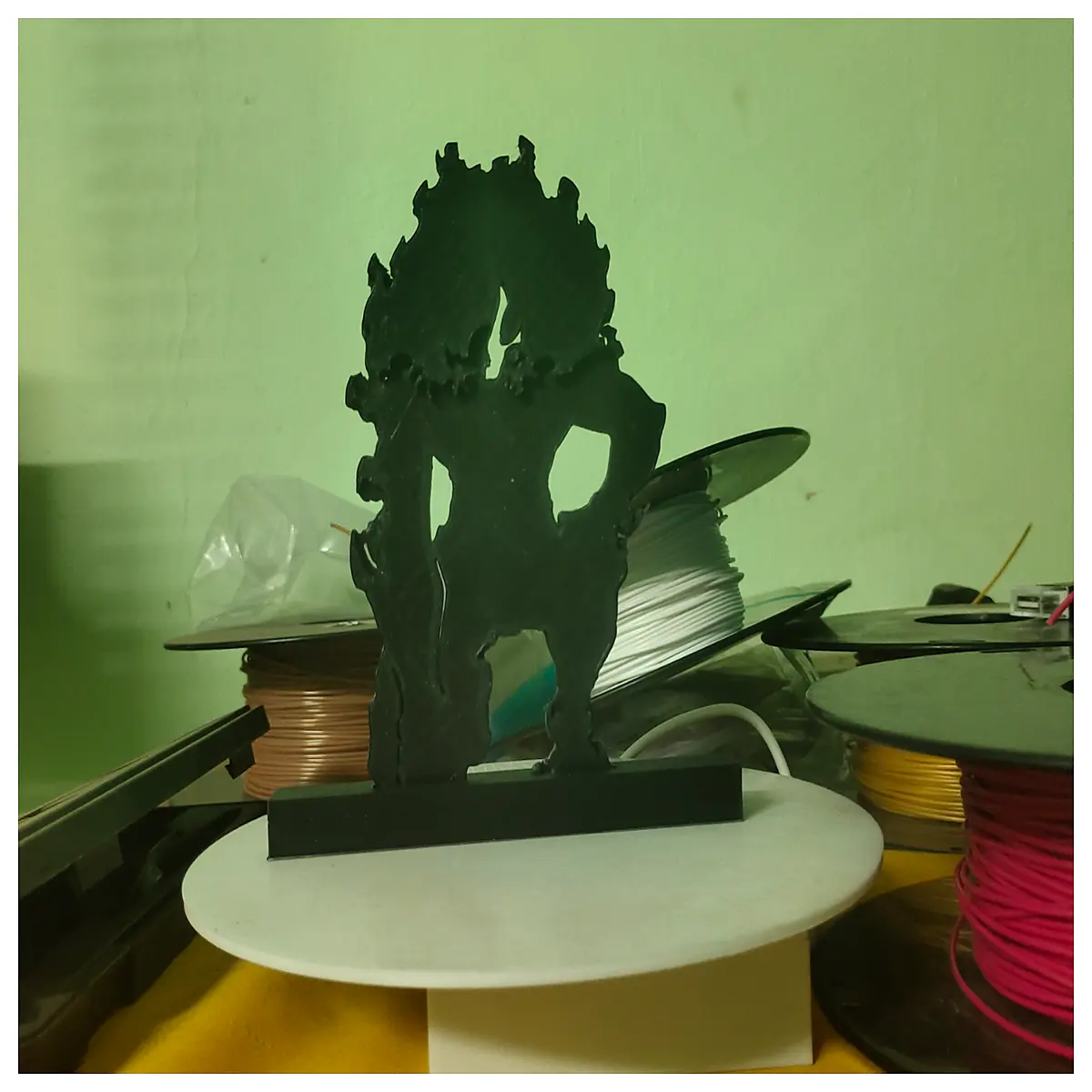 solo leveling sung jinwoo silhouette statue desk ornament collectible anime figure 425mm for gaming room decor